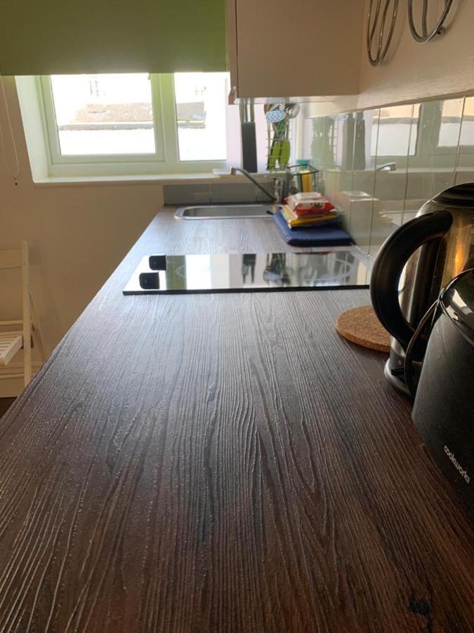 Between Piers, The Stylish Studio Flat In Cannon Place Hove Buitenkant foto